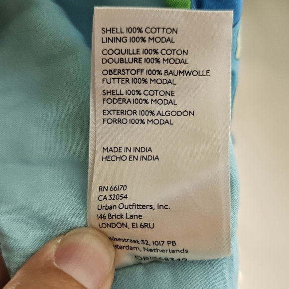 Maeve By Anthropologie Blue and Green Leaf Print Crop Top - Picture 7 of 7